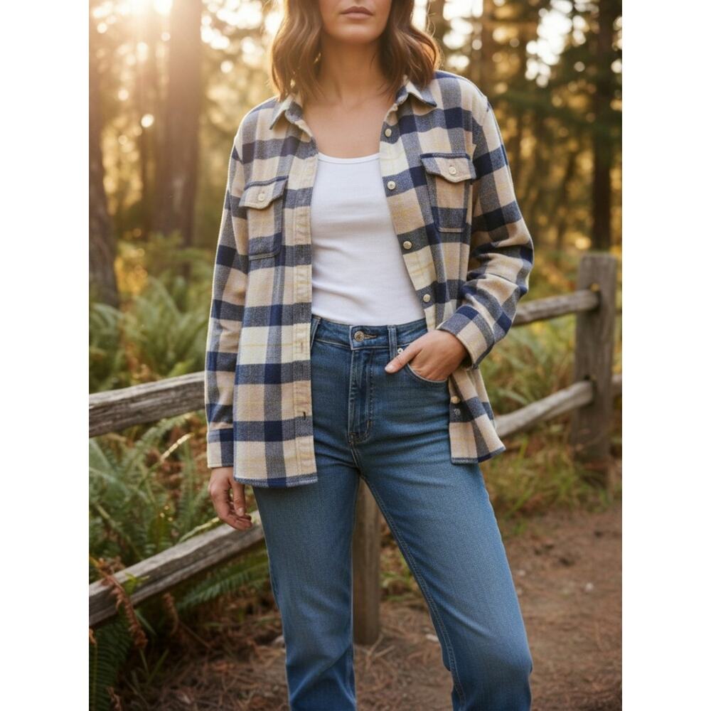 Patagonia Organic Cotton Flannel Shirt Women's Size 8 Blue Plaid